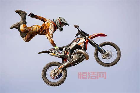 特技摩托挑战 Wheelie Challenge：解锁你的摩托车梦想