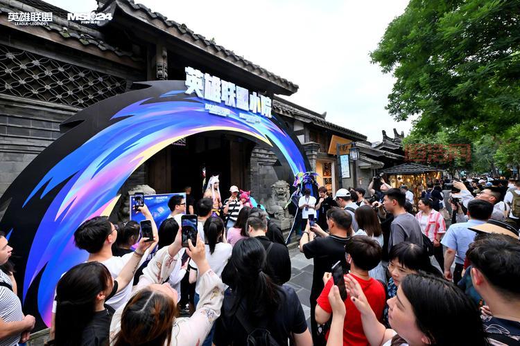 校园修神录2.4隐藏英雄密码大全：如何解锁强力英雄