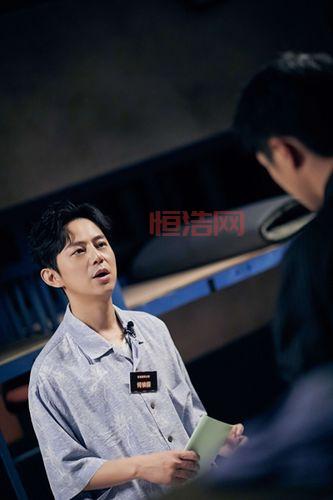 为什么嗑瓜子会上瘾？解密“鬼牵手”现象