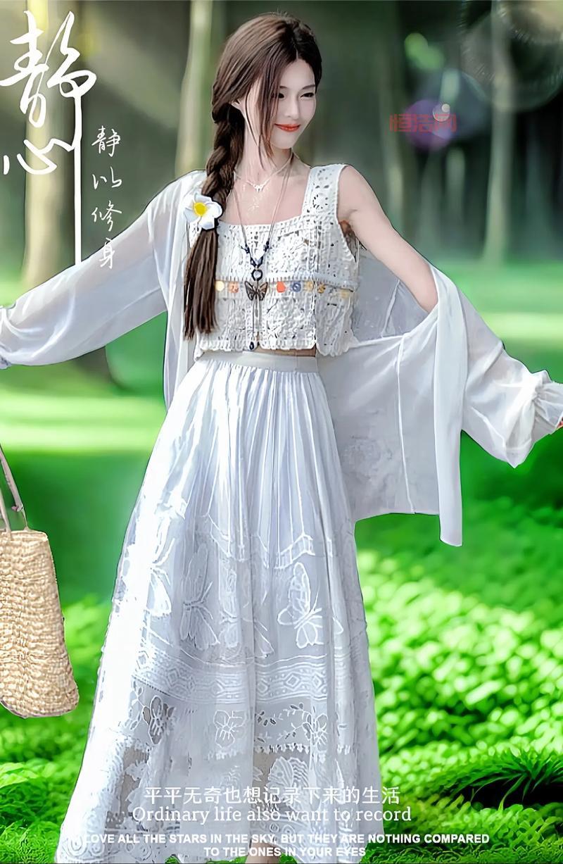 2015夏日海岸套装外观一览，清凉时装带你过夏天！