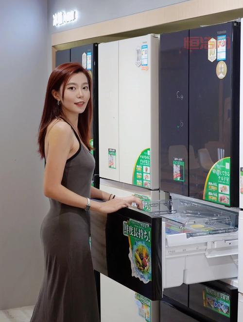 小苍淘宝店推荐：游戏外设与潮流服饰一站购齐