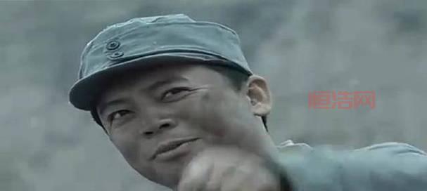 夺命神枪手的双面人生：枪法绝技与情感抉择