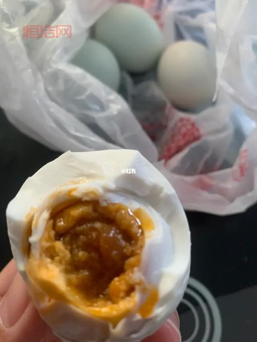 咸鸭蛋为什么会流油？解密背后的科学原理