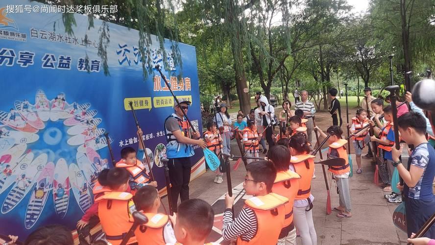 加特林式水枪：10公升大容量，玩水新体验