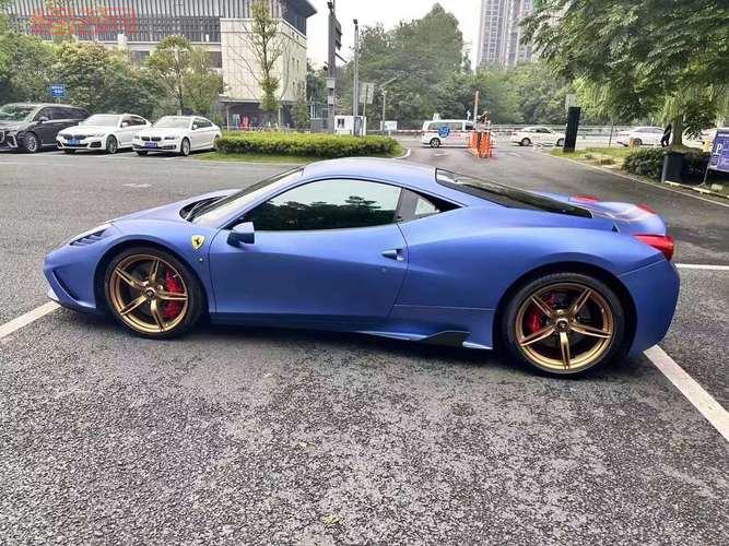 捷豹XK跑车：令人惊叹的动力与设计，奢华舒适新体验